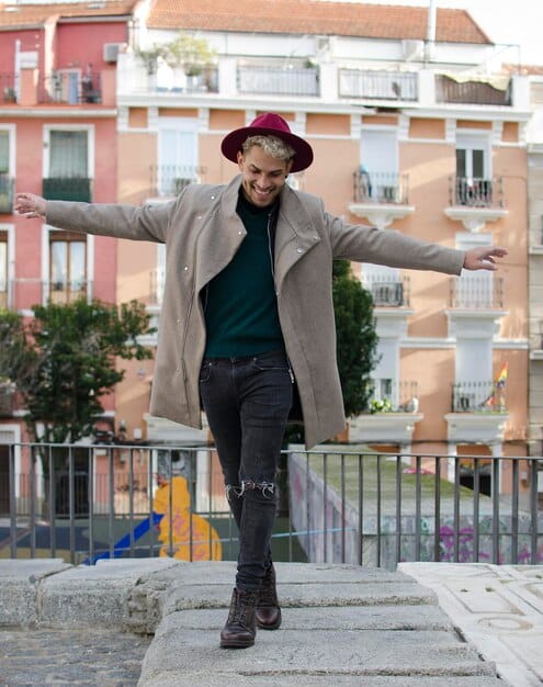 Cómo combinar colores en tu ropa de hombre: Guía fácil y ejemplos