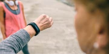Gadgets para la salud: Monitoriza tu bienestar y ahorra en seguros - Cover Image